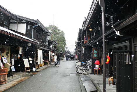 Furui machinami (Old townscape) Sanmachi-dori