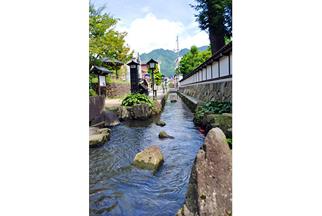 Seto River and White Wall Storehouse Street