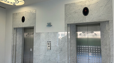 Take the elevator up to the 35th floor.