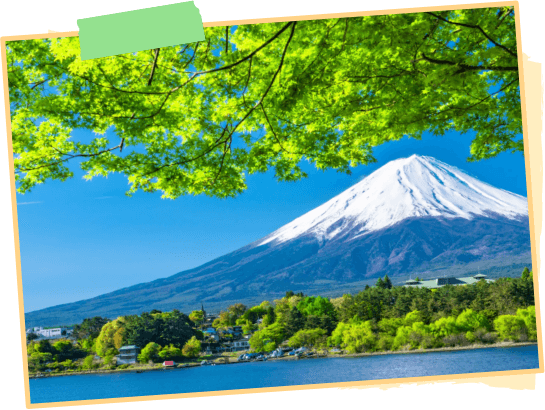 The lakeside of Lake Kawaguchiko