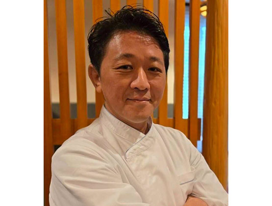Special drift ice dinner show by a popular chef