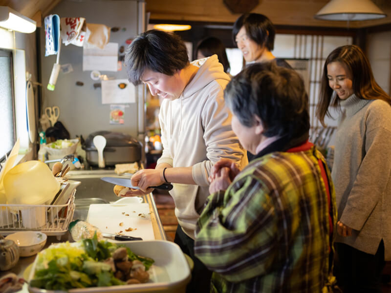 1-Day MIYAMA Thatched Village Tour