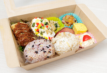 Lunch box