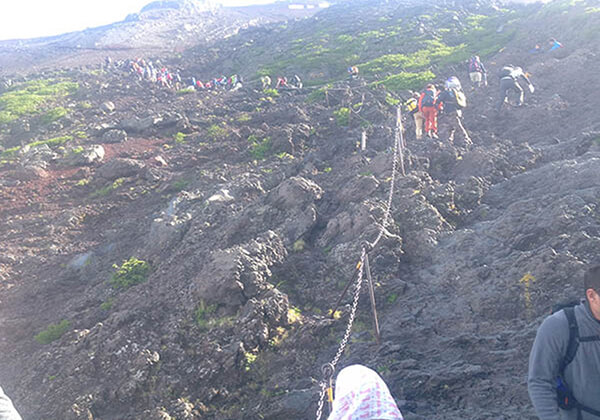 攀登富士山