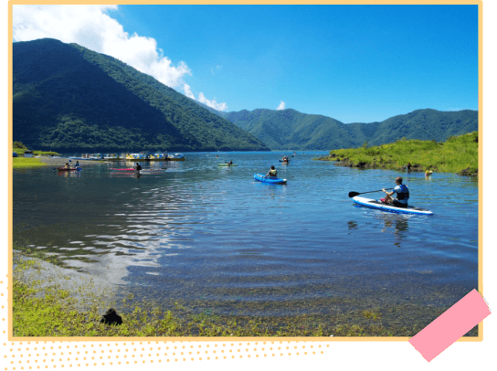 Chèo thuyền kayak ở hồ Motosuko